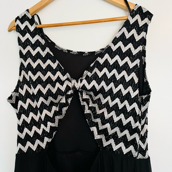 Plus Size 2X Brand new silver and black cocktail dress - Picture 4 of 5